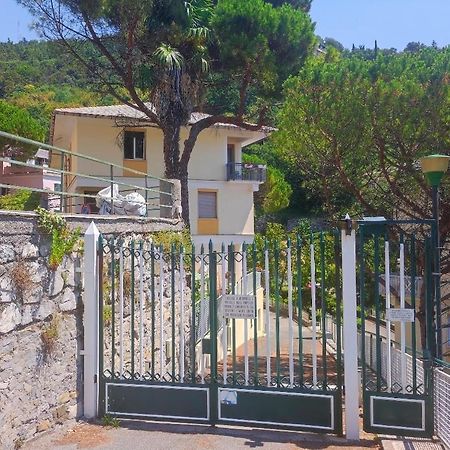 Forti Genova-Free Parking Castellaccio Apartment 2 Zewnętrze zdjęcie